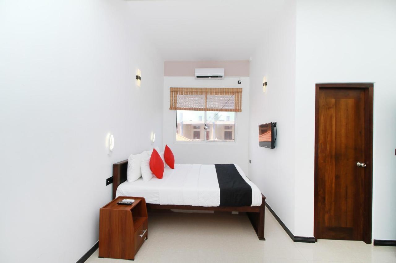 Grace Beach Resort By Travel Corners ネゴンボ エクステリア 写真