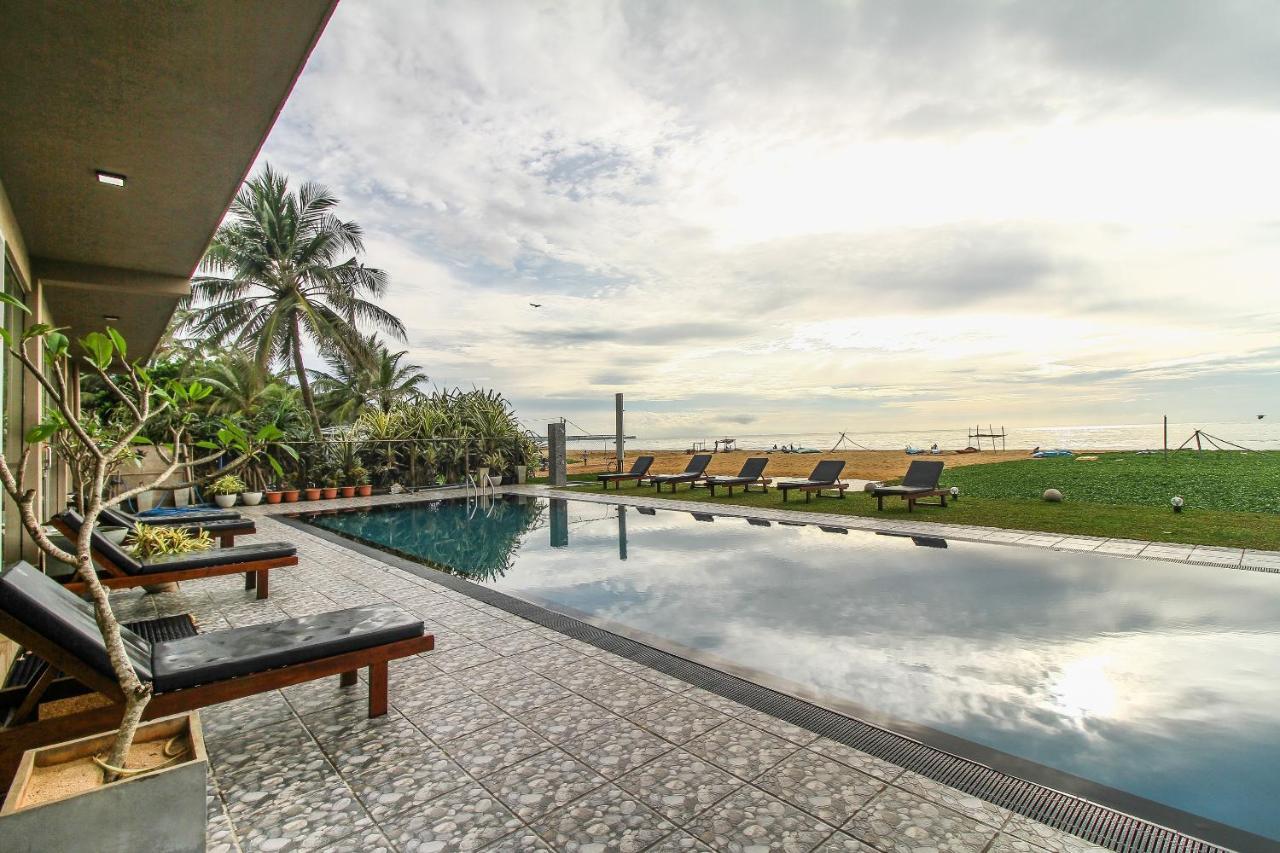 Grace Beach Resort By Travel Corners ネゴンボ エクステリア 写真