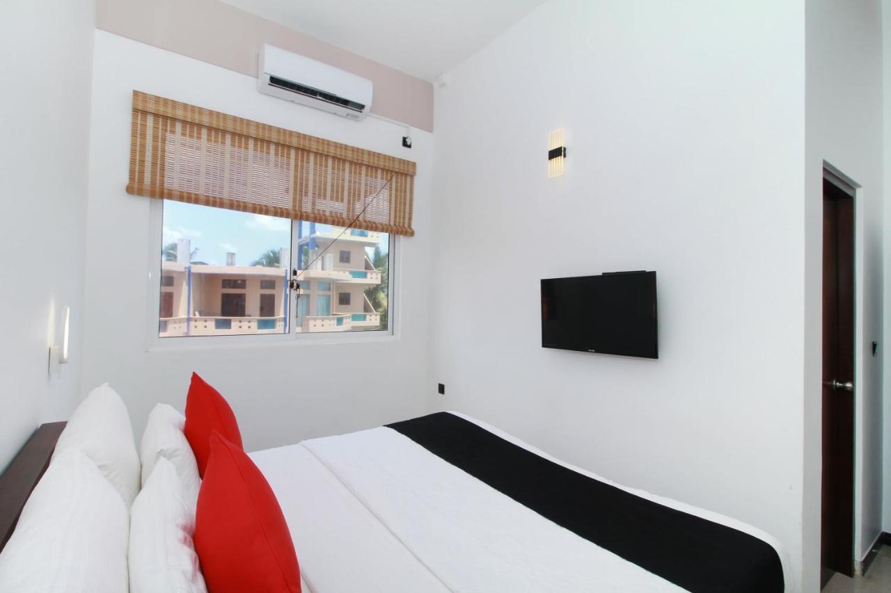 Grace Beach Resort By Travel Corners ネゴンボ エクステリア 写真